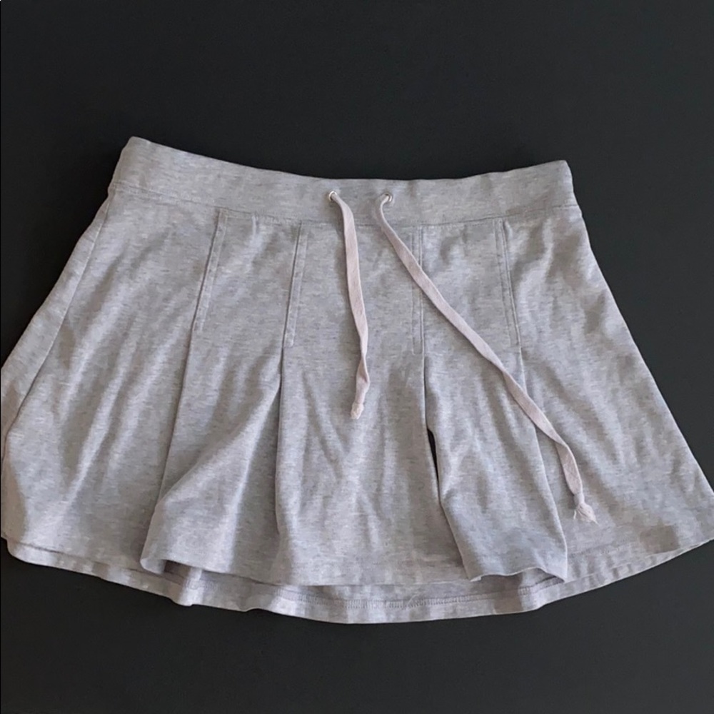 Grey mini skirt